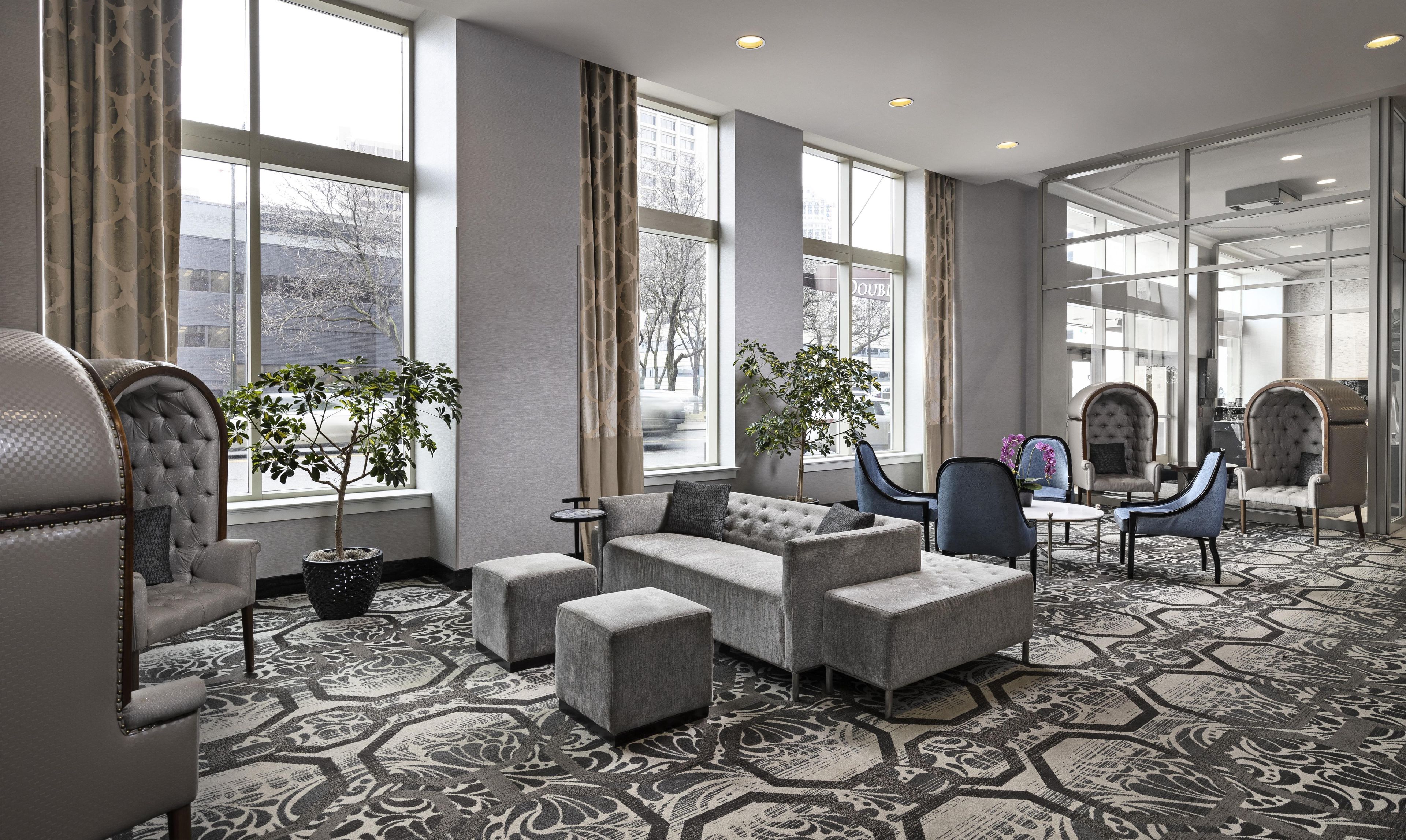 Photo - DoubleTree Suites by Hilton Hotel Detroit Downtown - Fort Shelby