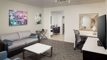 1 bedroom, in-room safe, desk, laptop workspace