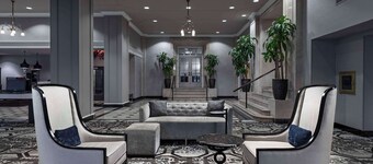 DoubleTree Suites by Hilton Hotel Detroit Downtown - Fort Shelby