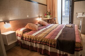 Cortinas opacas y wifi gratis