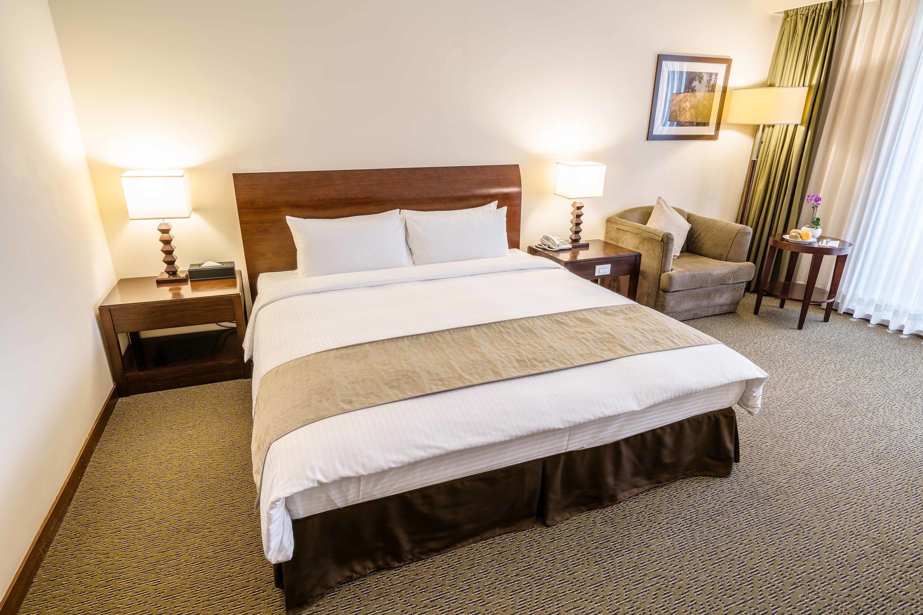 minibar, in-room safe, desk, laptop workspace