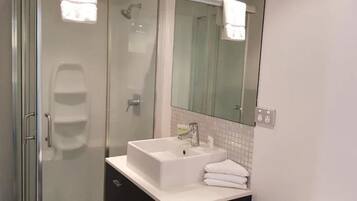 Jetted tub