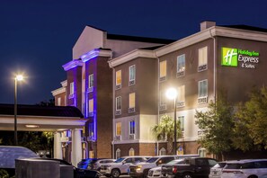Exterior - Holiday Inn Express and Suites Savannah - Midtown by IHG (Savannah)