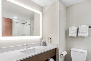 Room amenity - Holiday Inn Express and Suites Savannah - Midtown by IHG (Savannah)
