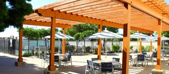 Holiday Inn Express & Suites Napa American Canyon by IHG