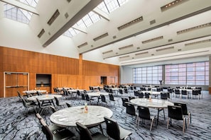 Meeting facility