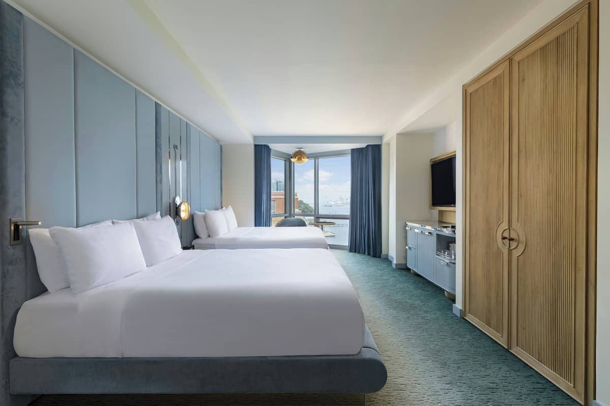 Premium bedding, pillowtop beds, minibar, in-room safe