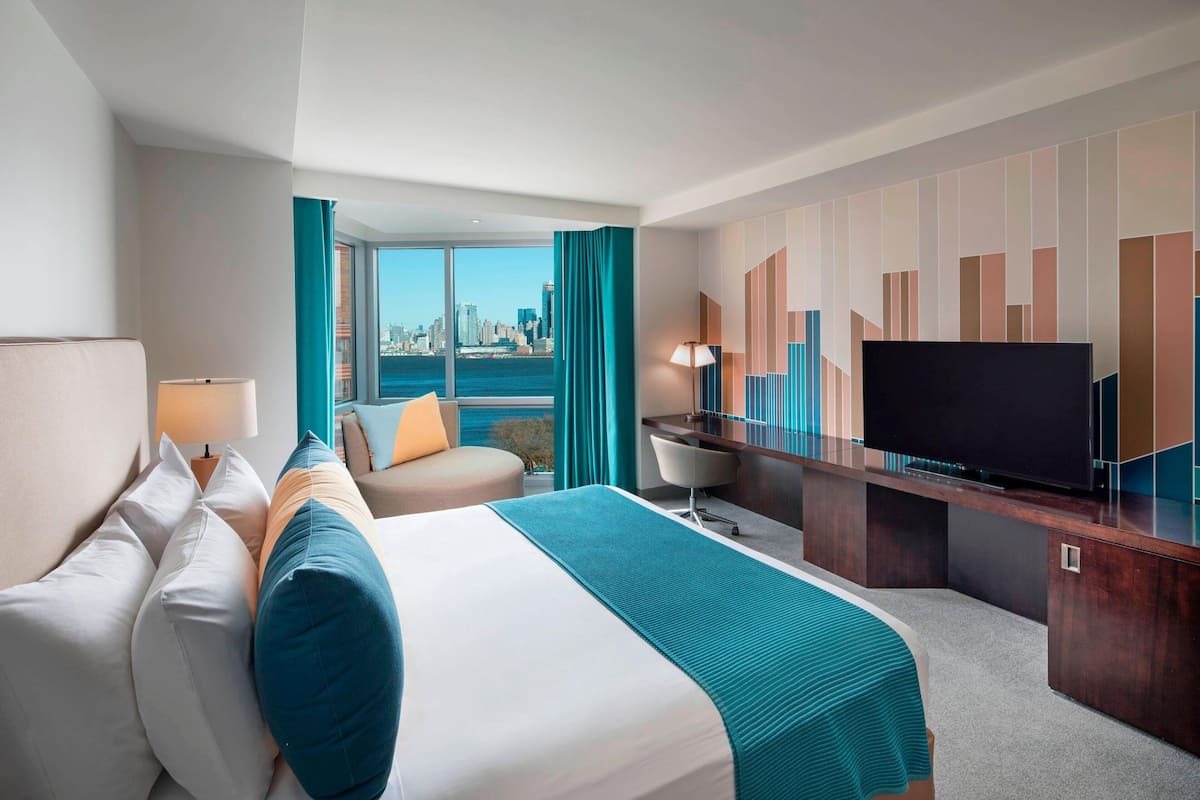 Spectacular Room, Room, 1 King Bed, River View