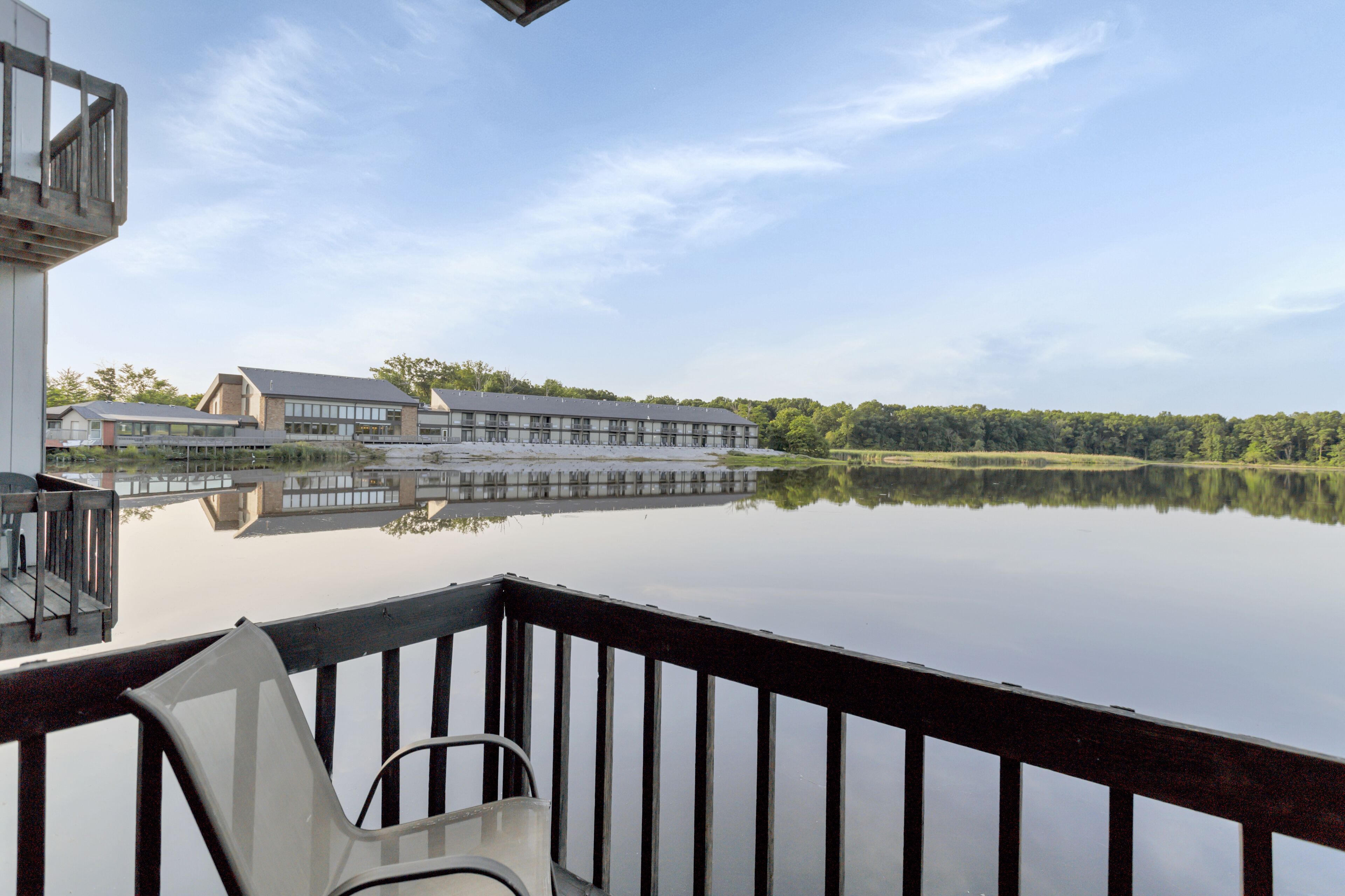 مكواة/لوح كي وواي فاي مجانًا وملاءات أسرّة