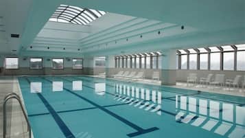 Indendørs pool