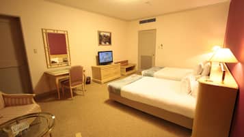 Suite, Eckzimmer | Schreibtisch, schallisolierte Zimmer, kostenloses WLAN, Bettwäsche