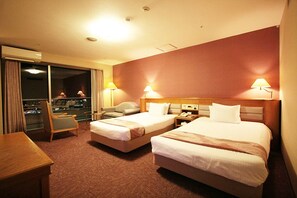 Desk, soundproofing, free WiFi, bed sheets - Sendai Hills Hotel (Sendai)