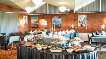 Tägliches inbegriffenes Frühstücksbuffet