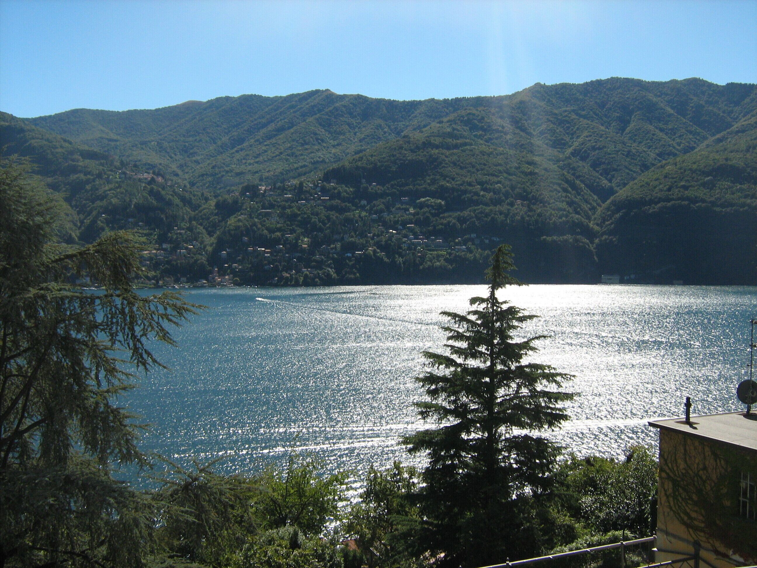 Coffres-forts dans les chambres, bureau, rideaux occultants