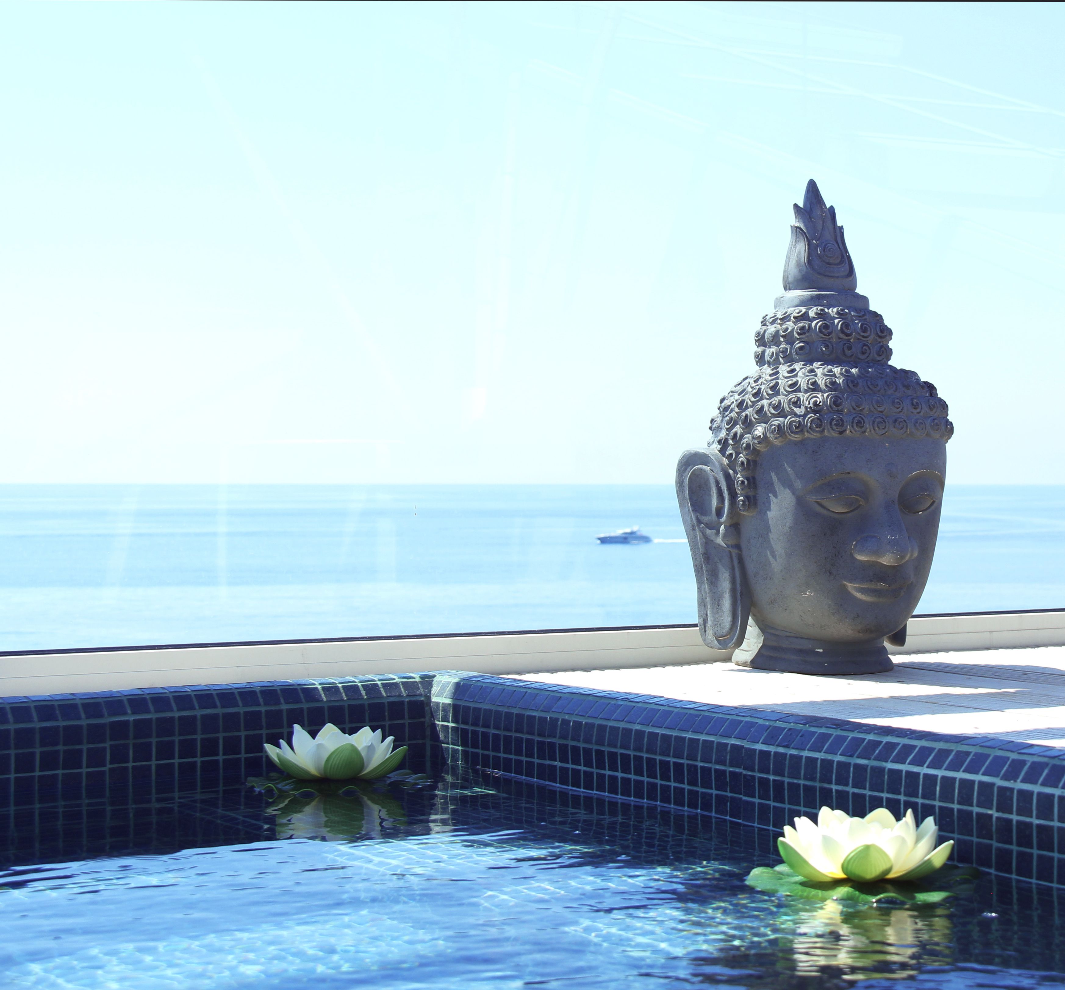 hot tub, steam room, turkish bath/hammam, body treatments, hydrotherapy