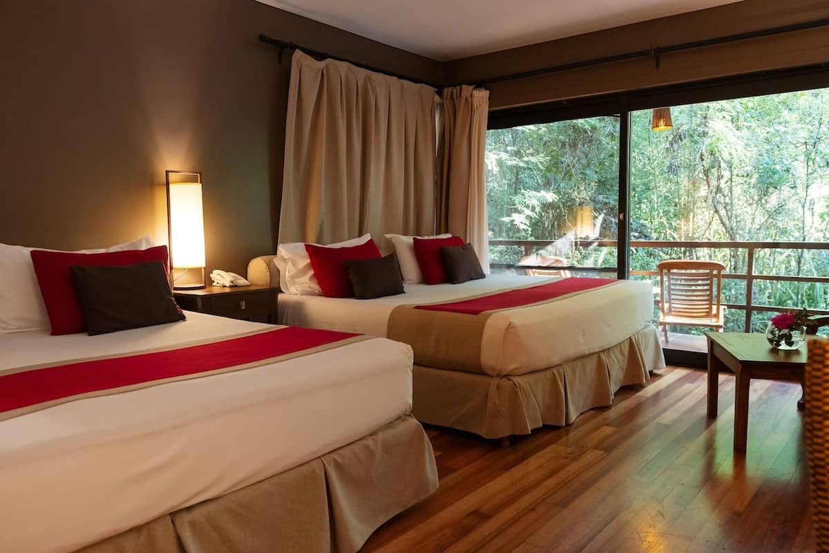 Premium bedding, down duvets, pillow-top beds, minibar