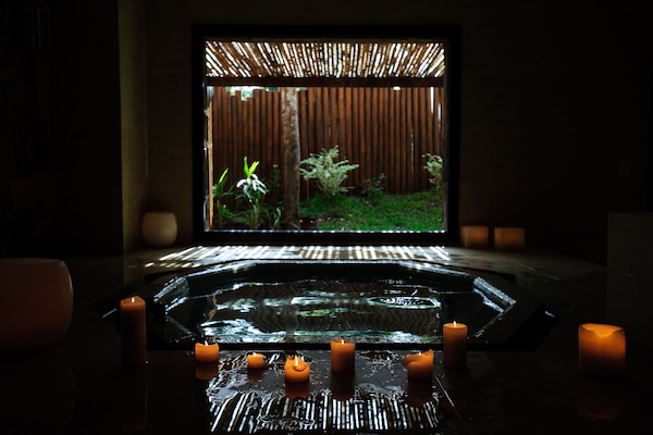 Ruang perawatan pasangan, sauna, hot tub, ruang uap, dan perawatan tubuh