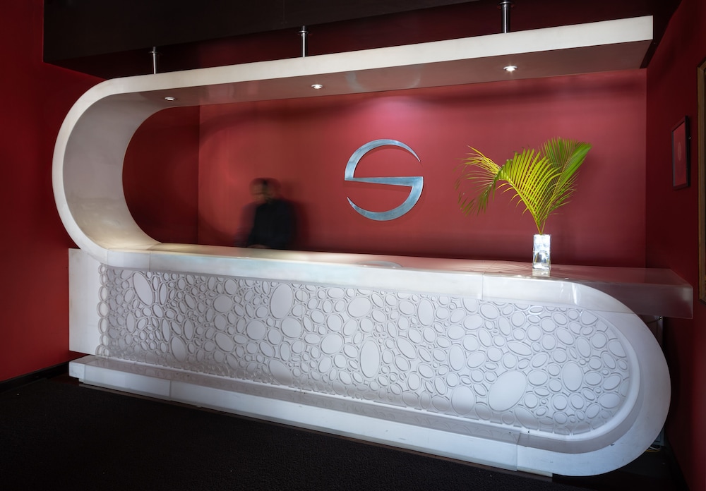 S Hotel Kingston by null