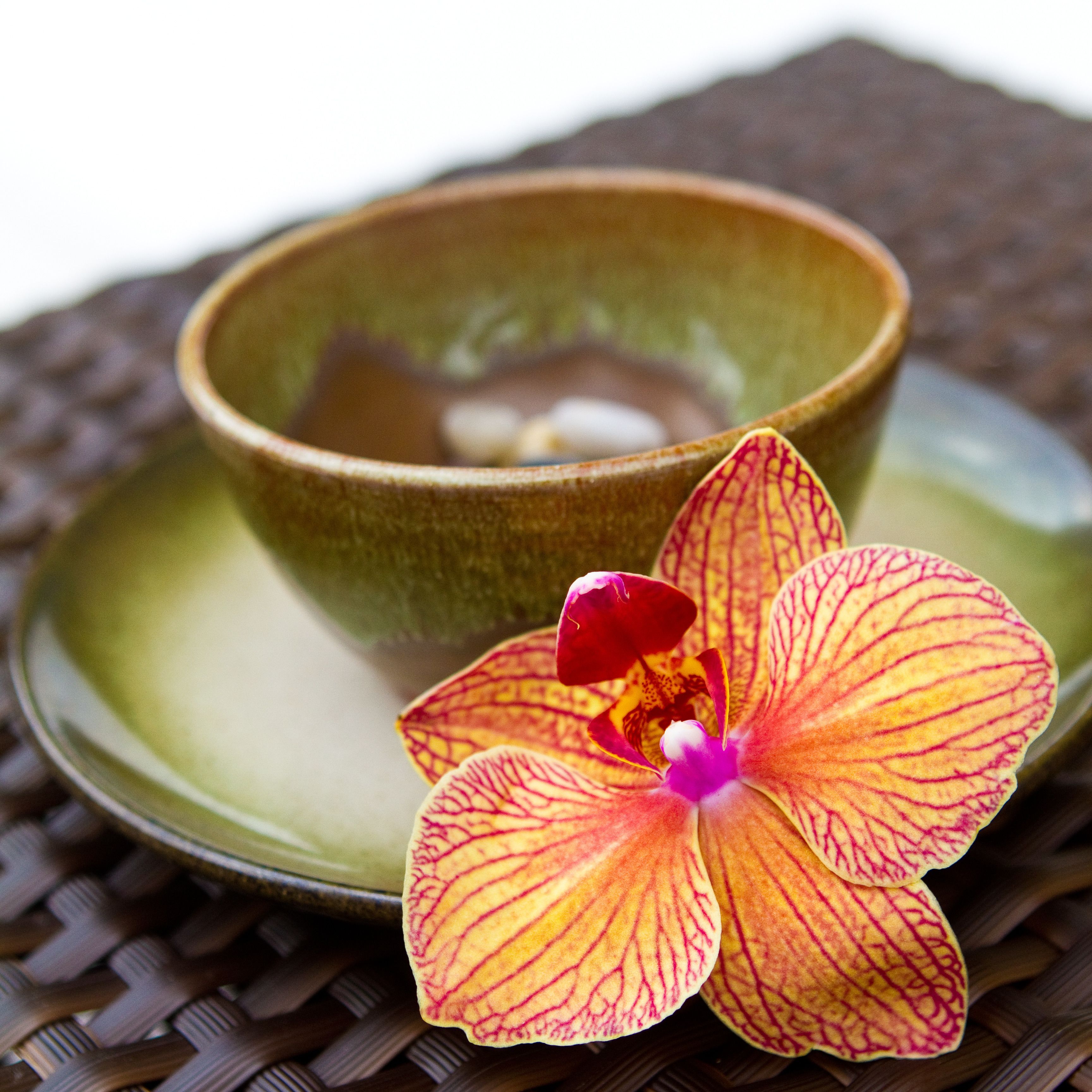 body treatments, aromatherapy, hot stone massages, deep-tissue massages