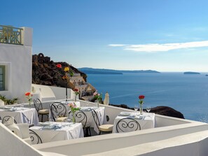 Frühstück, Abendessen, mediterrane Küche, Blick aufs Meer 