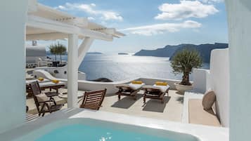 Villa, Jetted Tub (Horizon, Caldera View) | Terrace/patio
