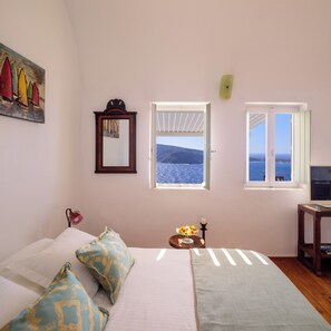 Suíte sênior, banheira de hidromassagem (Caldera View) | Roupas de cama premium, cofres nos quartos, quartos à prova de som