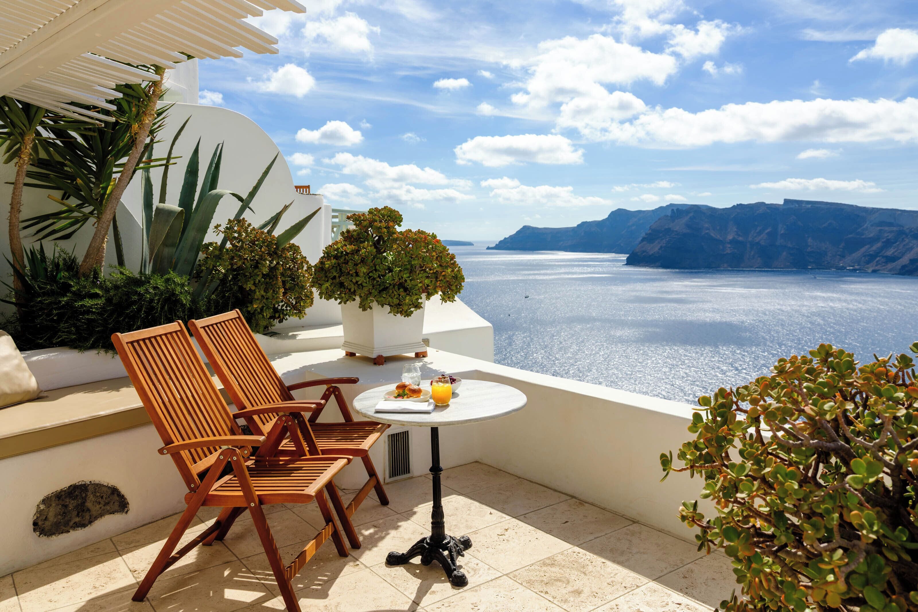 Suite – superior, massasjebadekar (Caldera View) | Sengetøy av topp kvalitet, safe på rommet og lydisolert