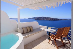 Studio, bubbelbad (Caldera View) | Luxe beddengoed, een kluis op de kamer, geluiddichte muren