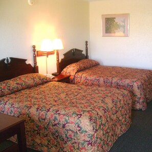 Bügeleisen/Bügelbrett, kostenloses WLAN, Bettwäsche