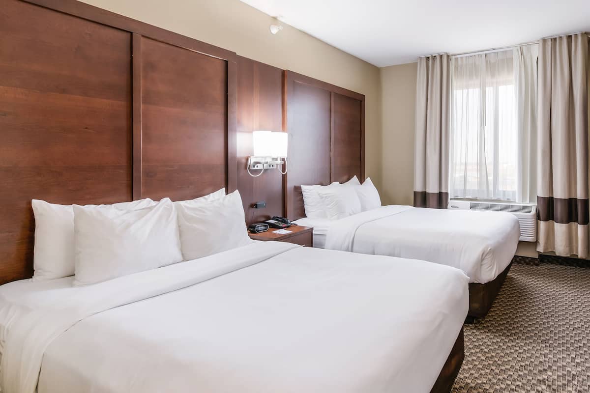 suite, multiple beds, accessible, non smoking | desk, iron/ironing board, cots/infant beds, free wifi