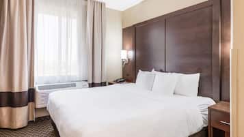 Escritorio, tabla de planchar con plancha, cunas y wifi gratis