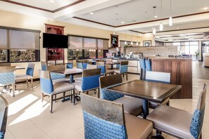 Free daily buffet breakfast - Comfort Suites Fort Stockton (Fort Stockton)