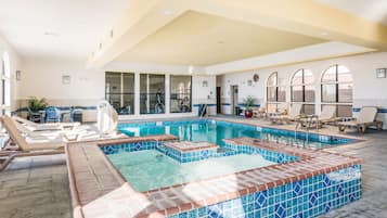Una piscina techada