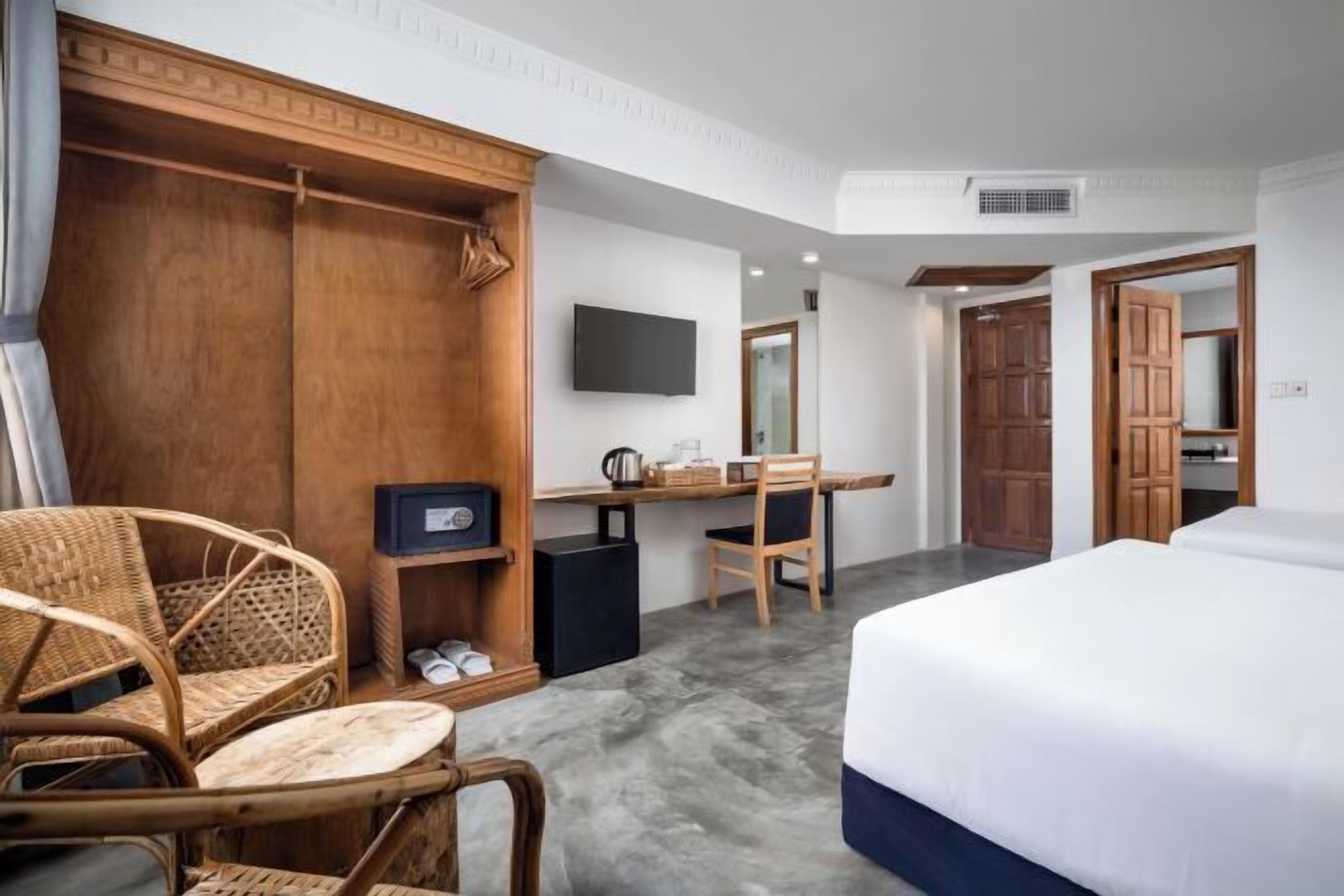 Premium bedding, minibar, in-room safe, individually decorated