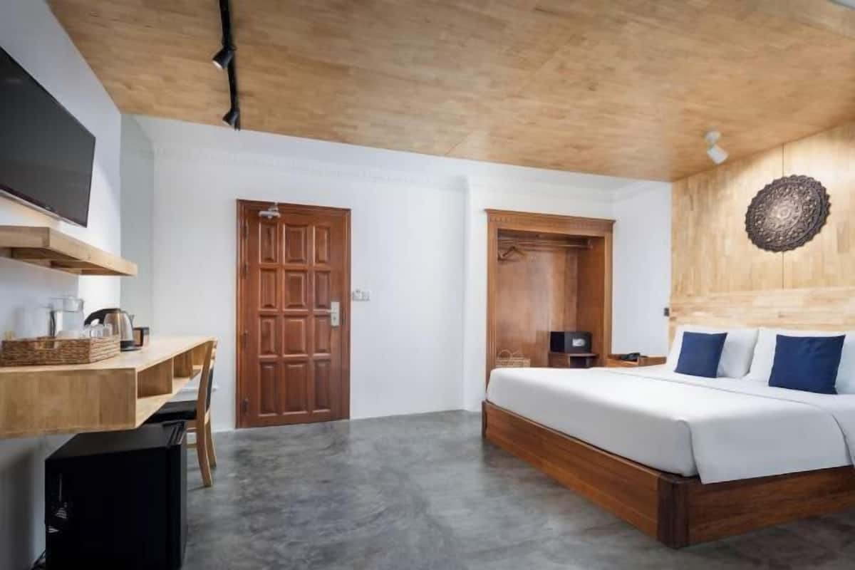 Premium bedding, minibar, in-room safe, individually decorated