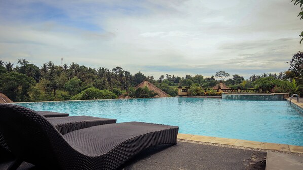 Indoor pool, outdoor pool