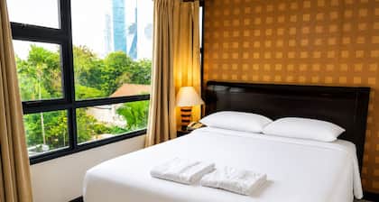 Grand Tropic Suites Hotel