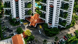 Exterior - Grand Tropic Suites Hotel (Jakarta)