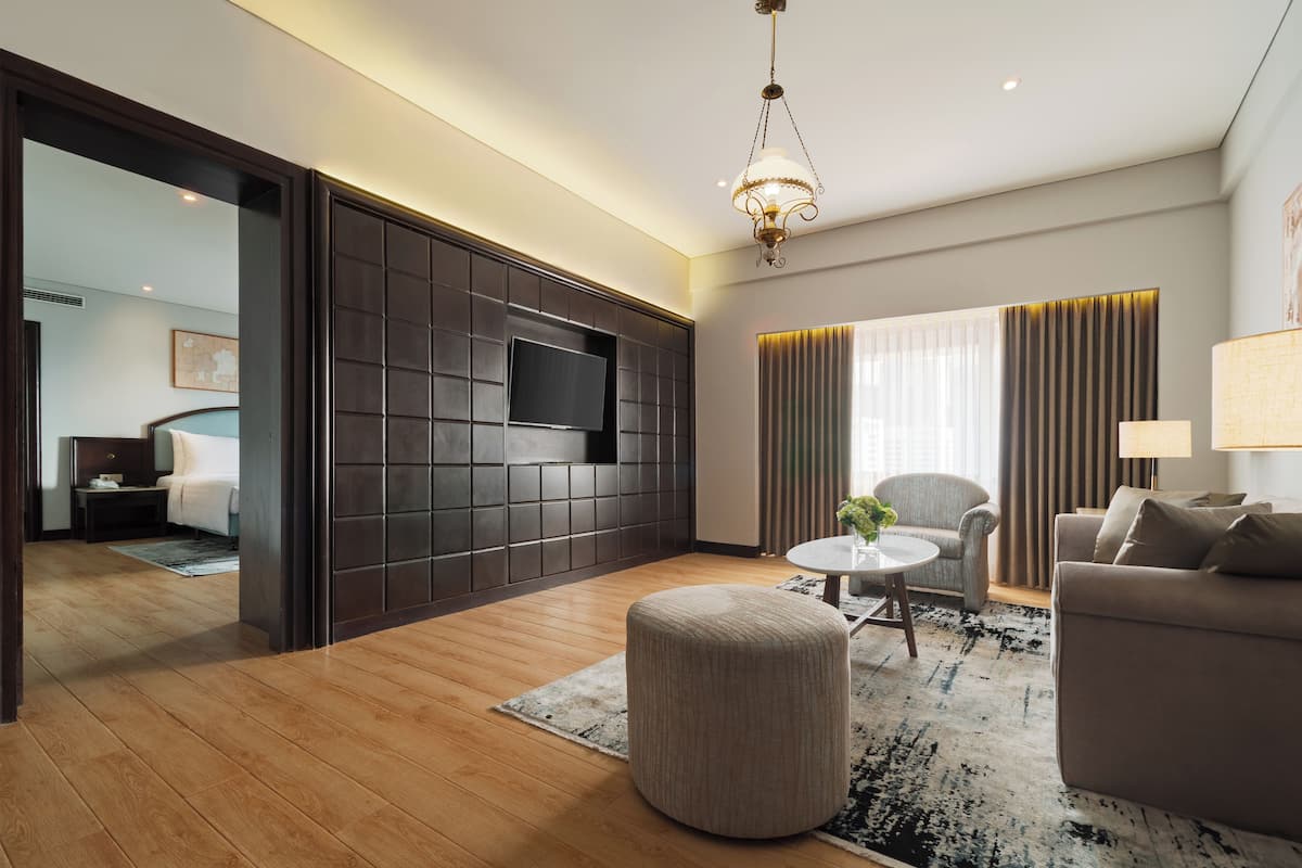 Grand Executive Suite