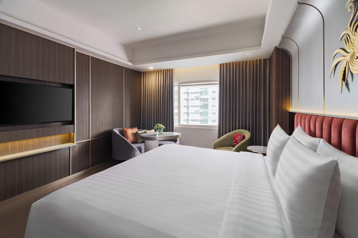 Ropa de cama de alta calidad, minibar, escritorio y ropa de cama