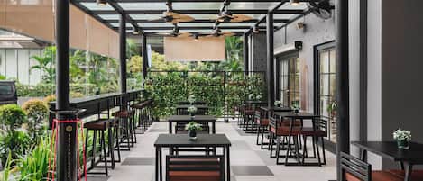 4 restoran, masakan antarabangsa