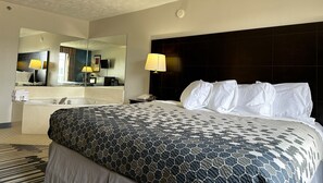 Chambre, 1 très grand lit, non-fumeur, bain à remous