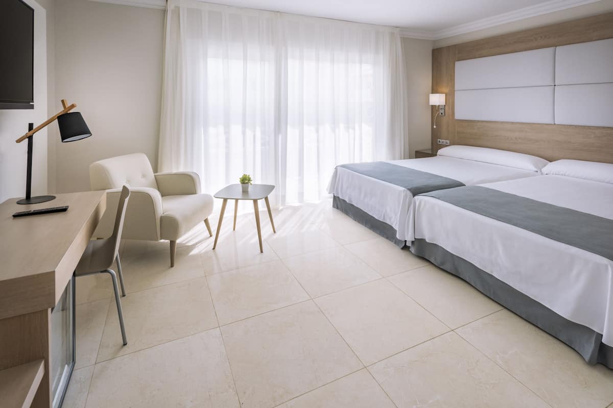 Minibar, in-room safe, desk, blackout curtains