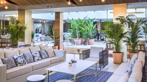 Lobby sitting area - Mediterráneo Bay Hotel & Resort (Roquetas de Mar)