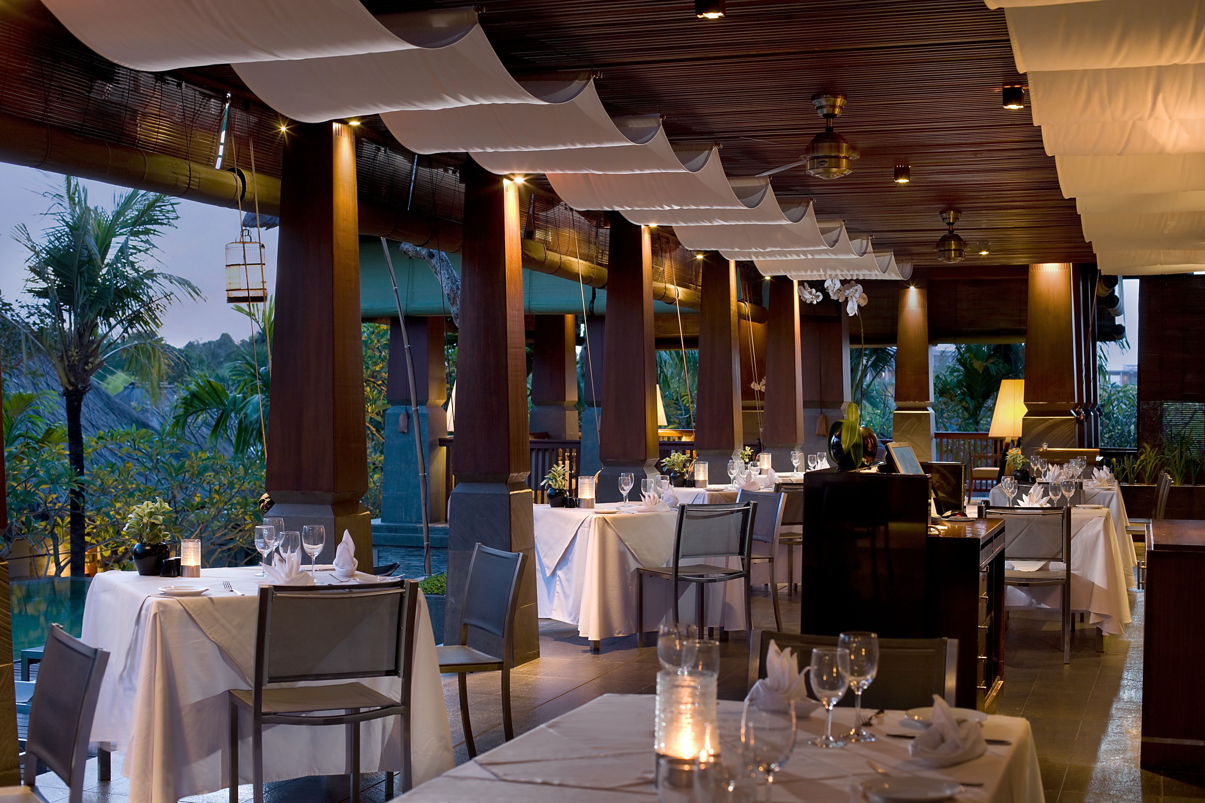 breakfast, lunch, dinner served; pool views