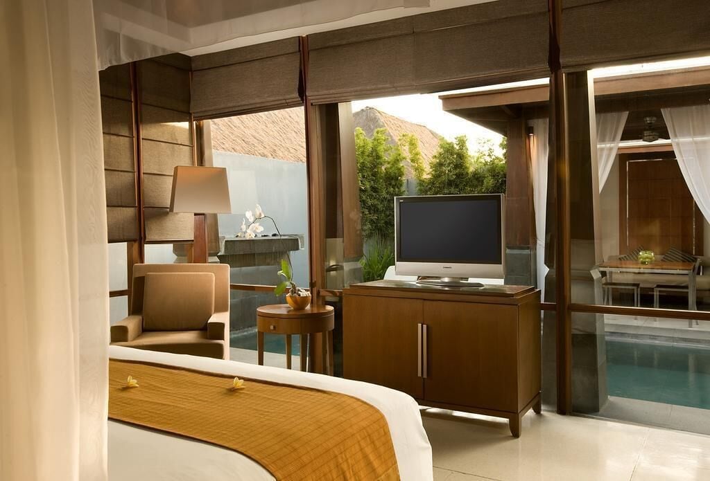 Hochwertige Bettwaren, Daunenbettdecken, Minibar, Zimmersafe