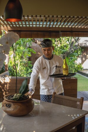Servicio de comidas a la habitación