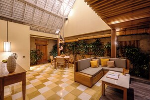 Vila, 1 quarto, piscina particular | Área de estar | TV LED, DVD player