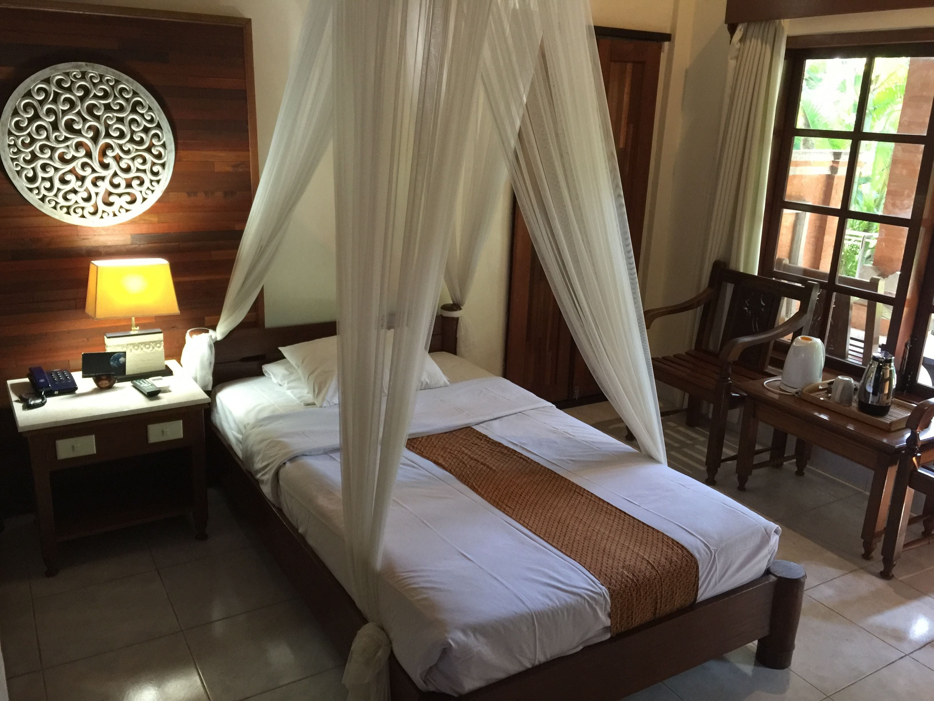 superior room | 1 bedroom, minibar, desk, laptop workspace