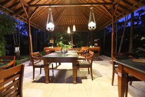 Se sirven desayunos, almuerzos y cenas